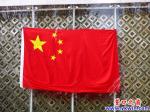 如此‘懸掛’國(guó)旗，不妥！