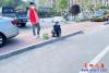 暖心！警車護送老人回家5